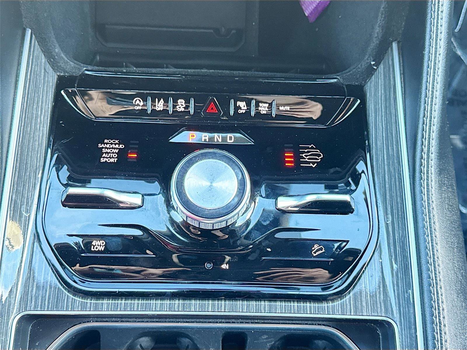 Used 2022 Jeep Wagoneer Series III image 17