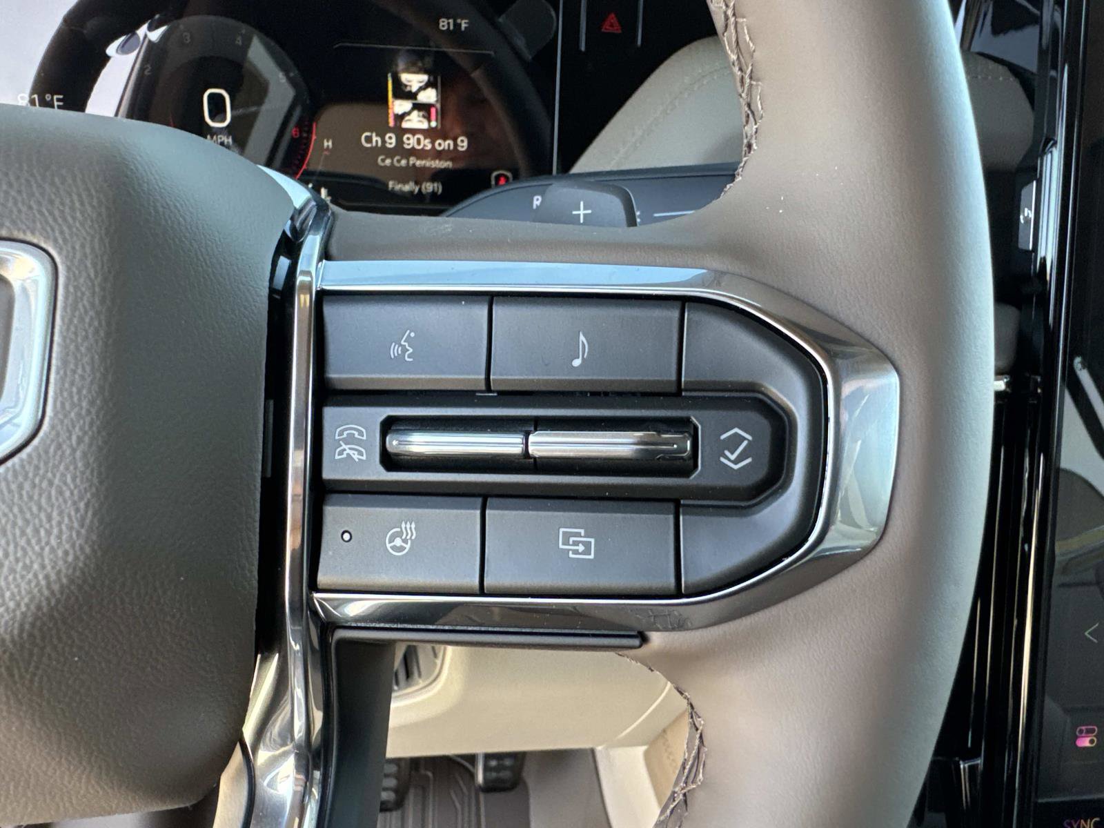 New 2026 GMC Yukon XL Denali w/ Sun & Power Step Package image 34