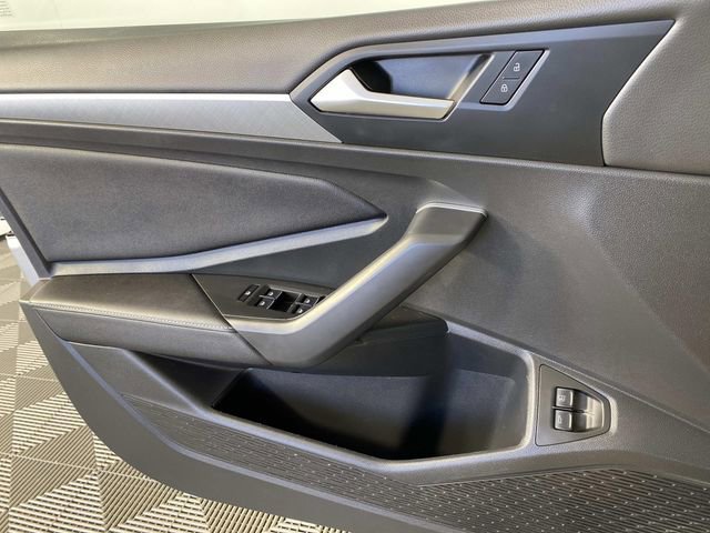 Used 2022 Volkswagen Jetta SE w/ Panoramic Sunroof Package image 20