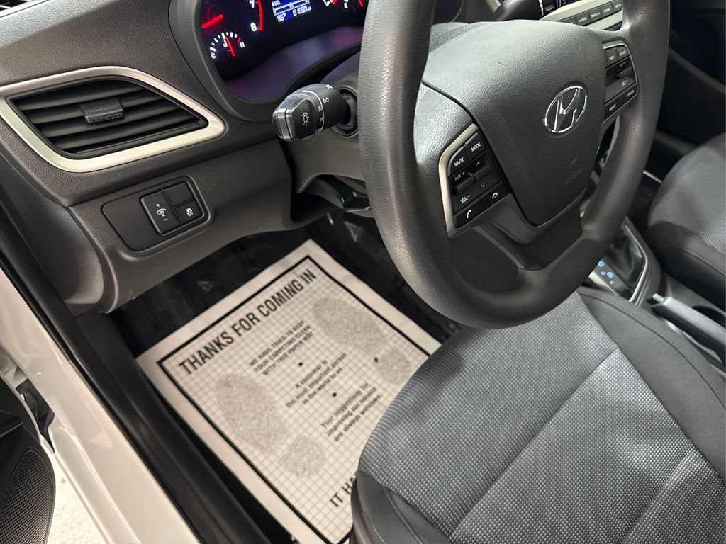 Used 2022 Hyundai Accent SE FWD image 29