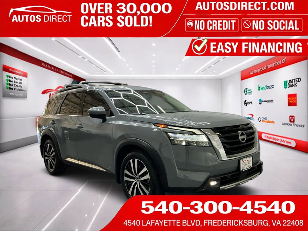 Used 2024 Nissan Pathfinder Platinum