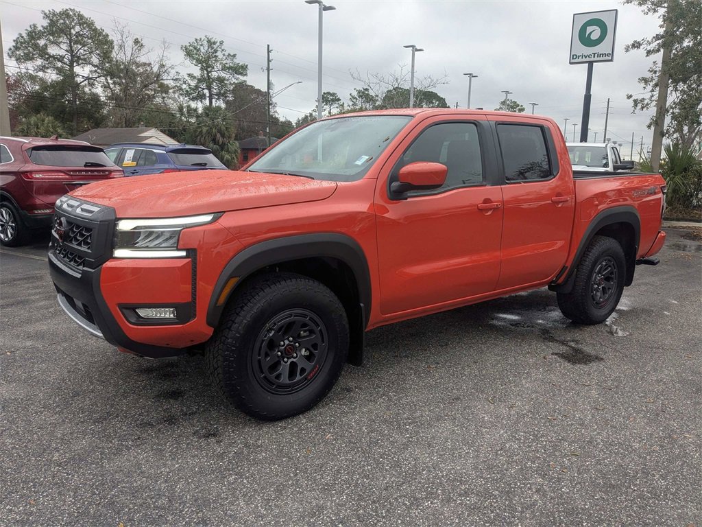 Used 2025 Nissan Frontier PRO-4X w/ Interior Protection Package image 8