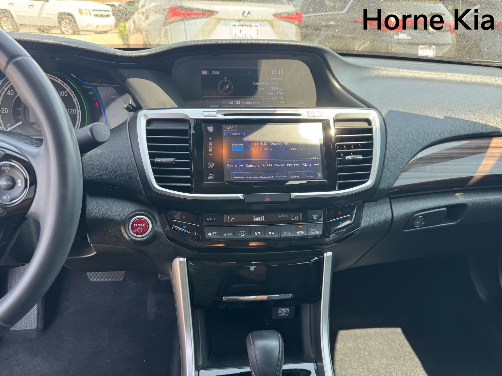 Used 2017 Honda Accord Touring image 19