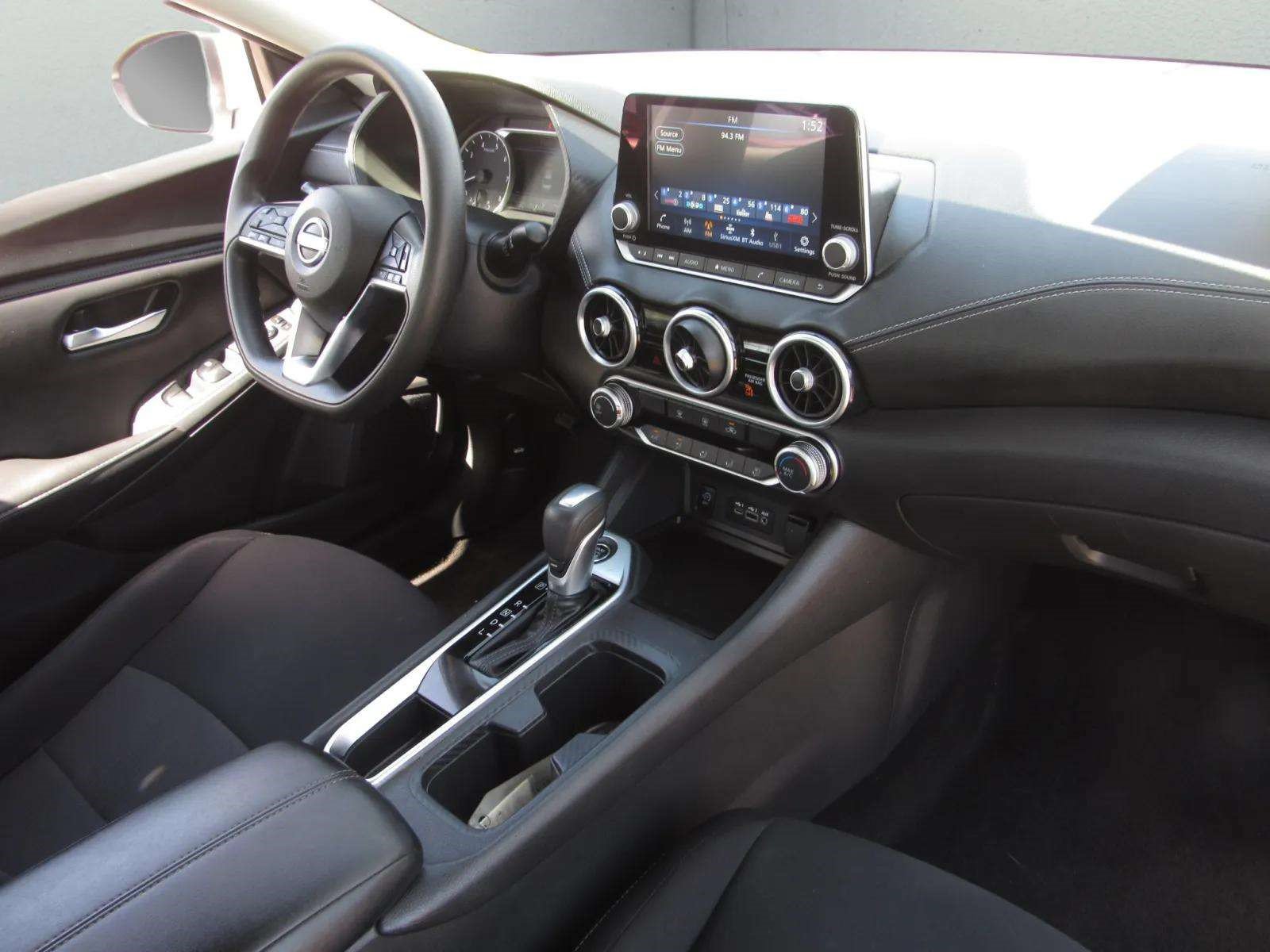 Used 2024 Nissan Sentra SV FWD image 9