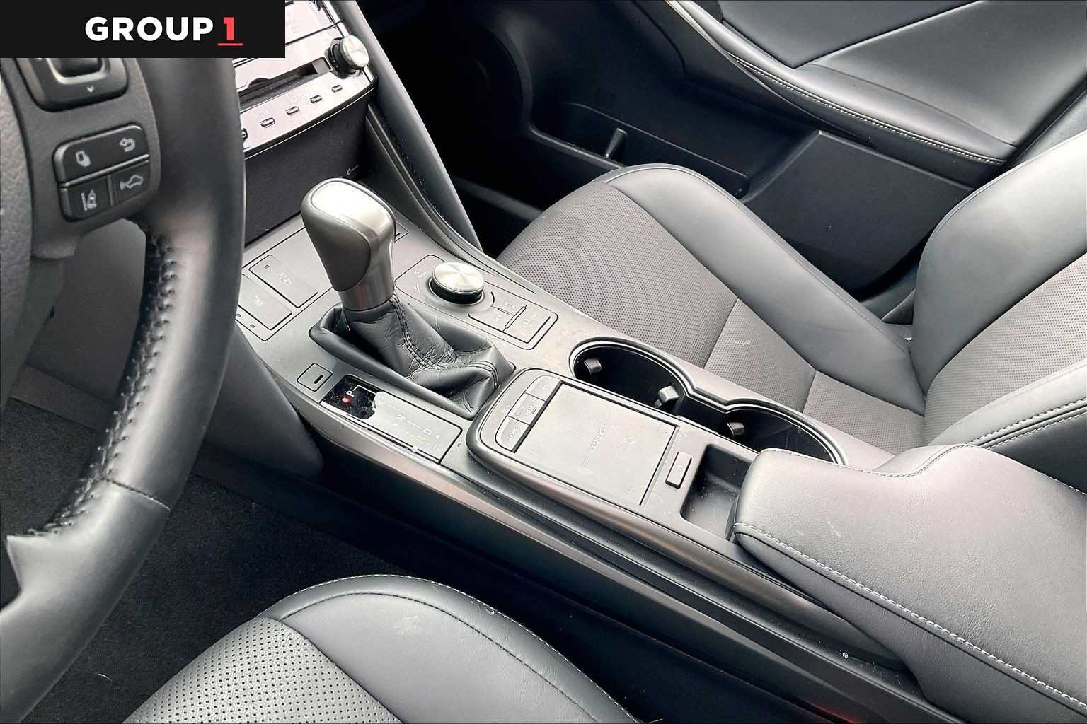 Used 2025 Lexus IS 350 F Sport w/ Accessory Package 2 RWD image 15