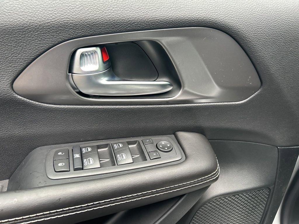 New 2026 Chrysler Voyager LX image 14