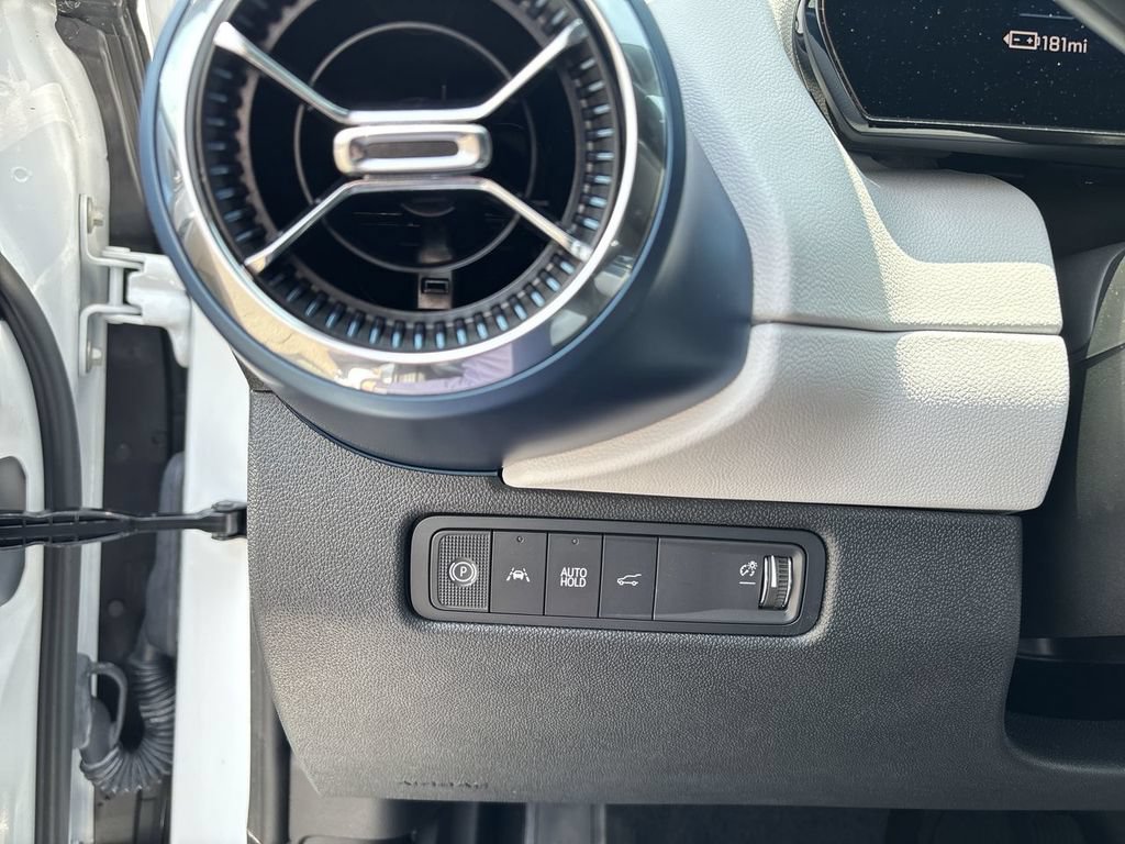 New 2026 Chevrolet Equinox EV LT AWD/4WD image 18