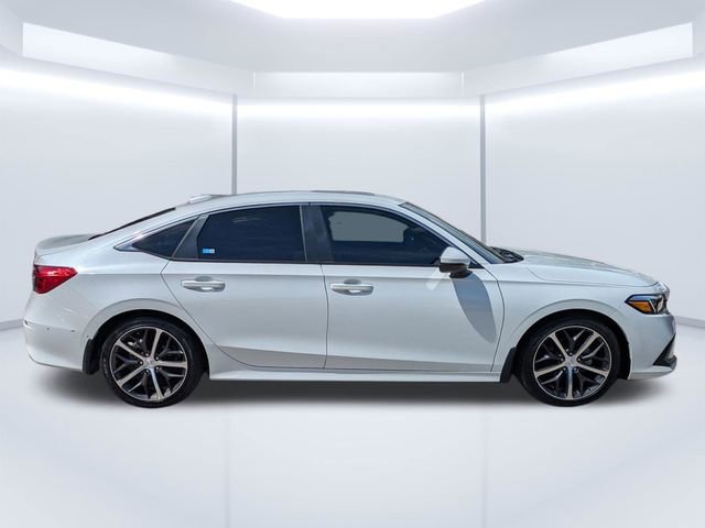 Used 2023 Honda Civic Touring image 3
