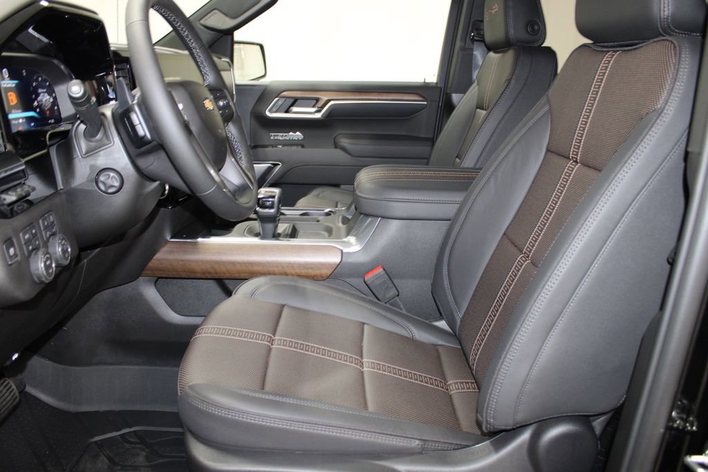 New 2026 Chevrolet Silverado 1500 High Country w/ High Country Premium Package image 18