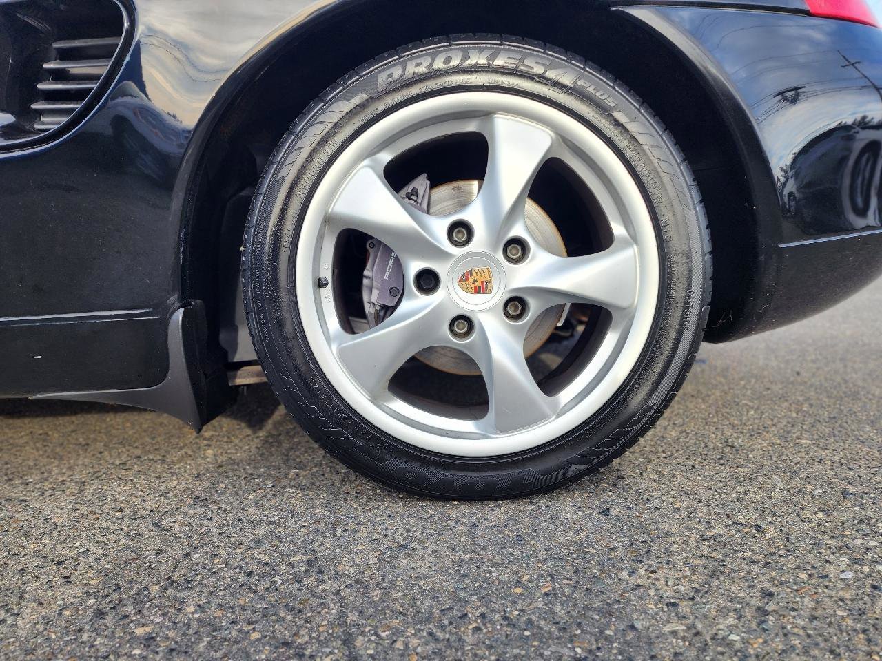 Used 2001 Porsche Boxster image 31