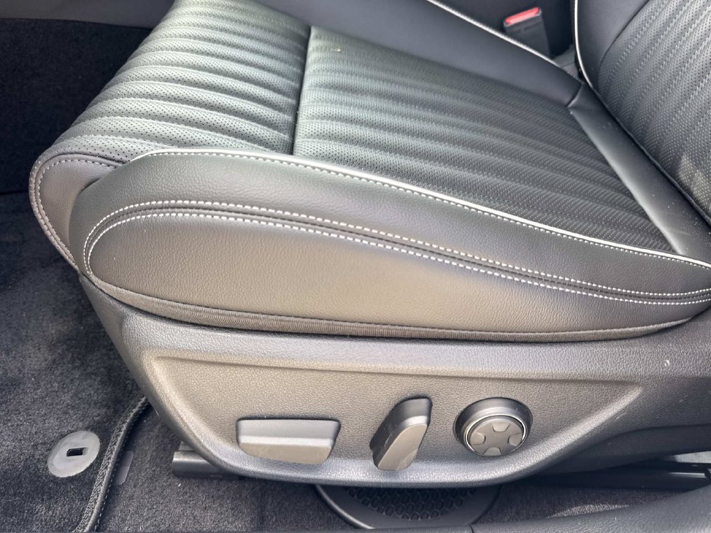 New 2026 Genesis G70 2.5T Prestige RWD image 18
