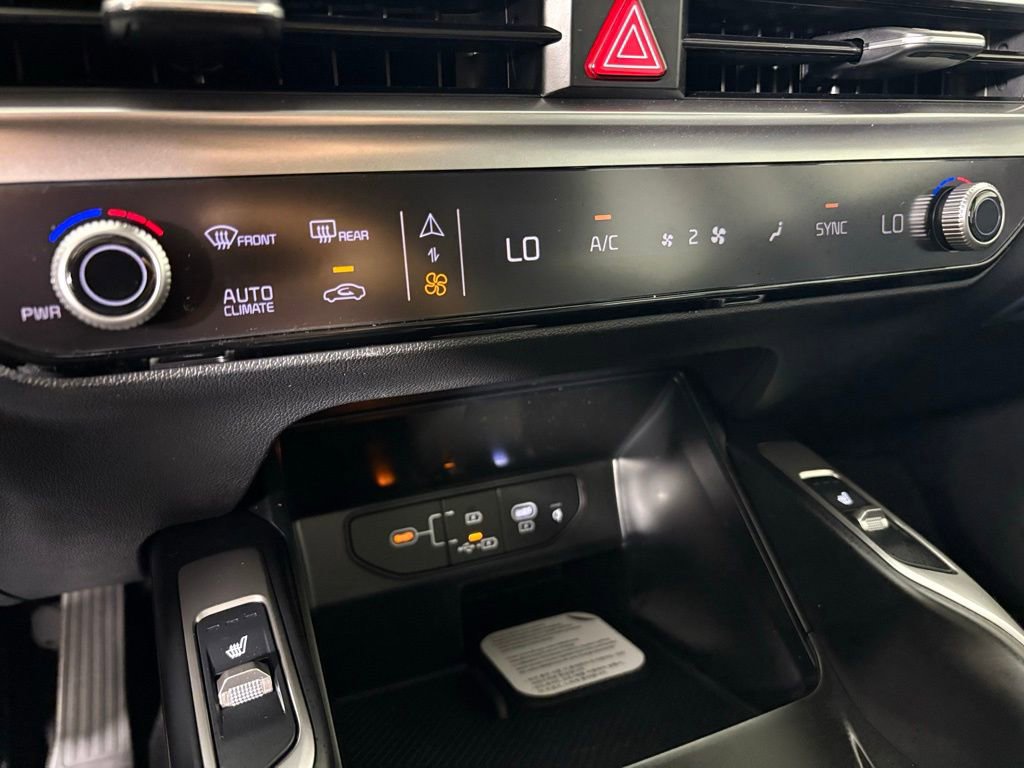 New 2026 Kia Sorento S w/ S Panoramic Sunroof Package image 30