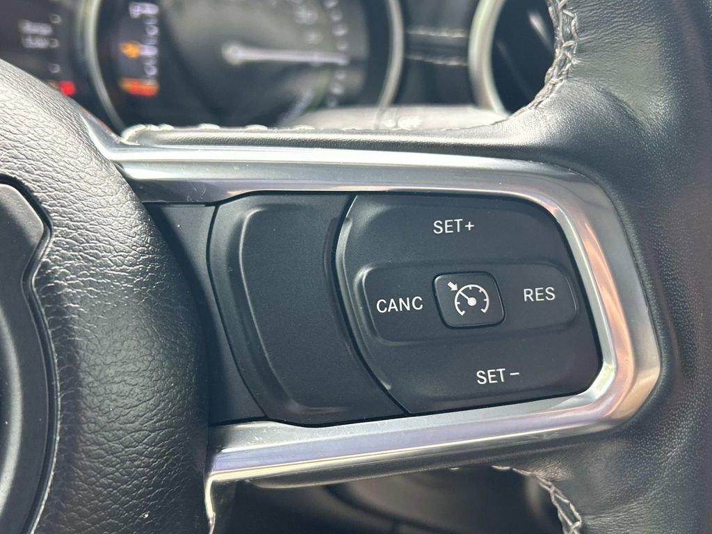 Used 2023 Jeep Wrangler Unlimited Sahara w/ Cold Weather Group AWD/4WD image 28