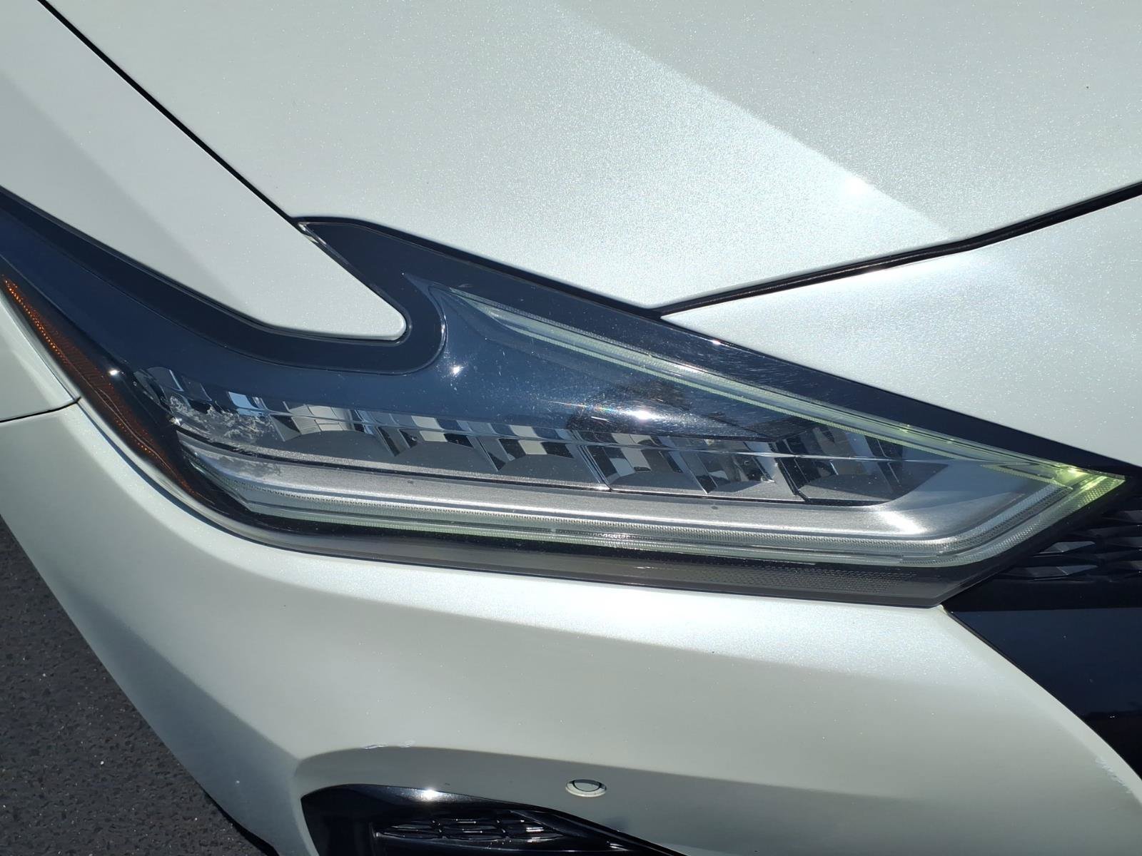 Used 2021 Nissan Maxima Platinum w/ Sport Mat Group FWD image 13