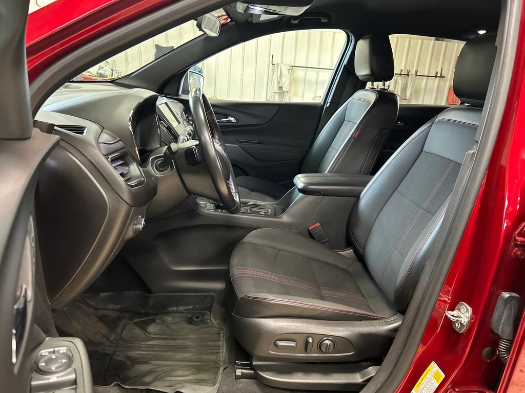 Used 2022 Chevrolet Equinox RS AWD/4WD image 12