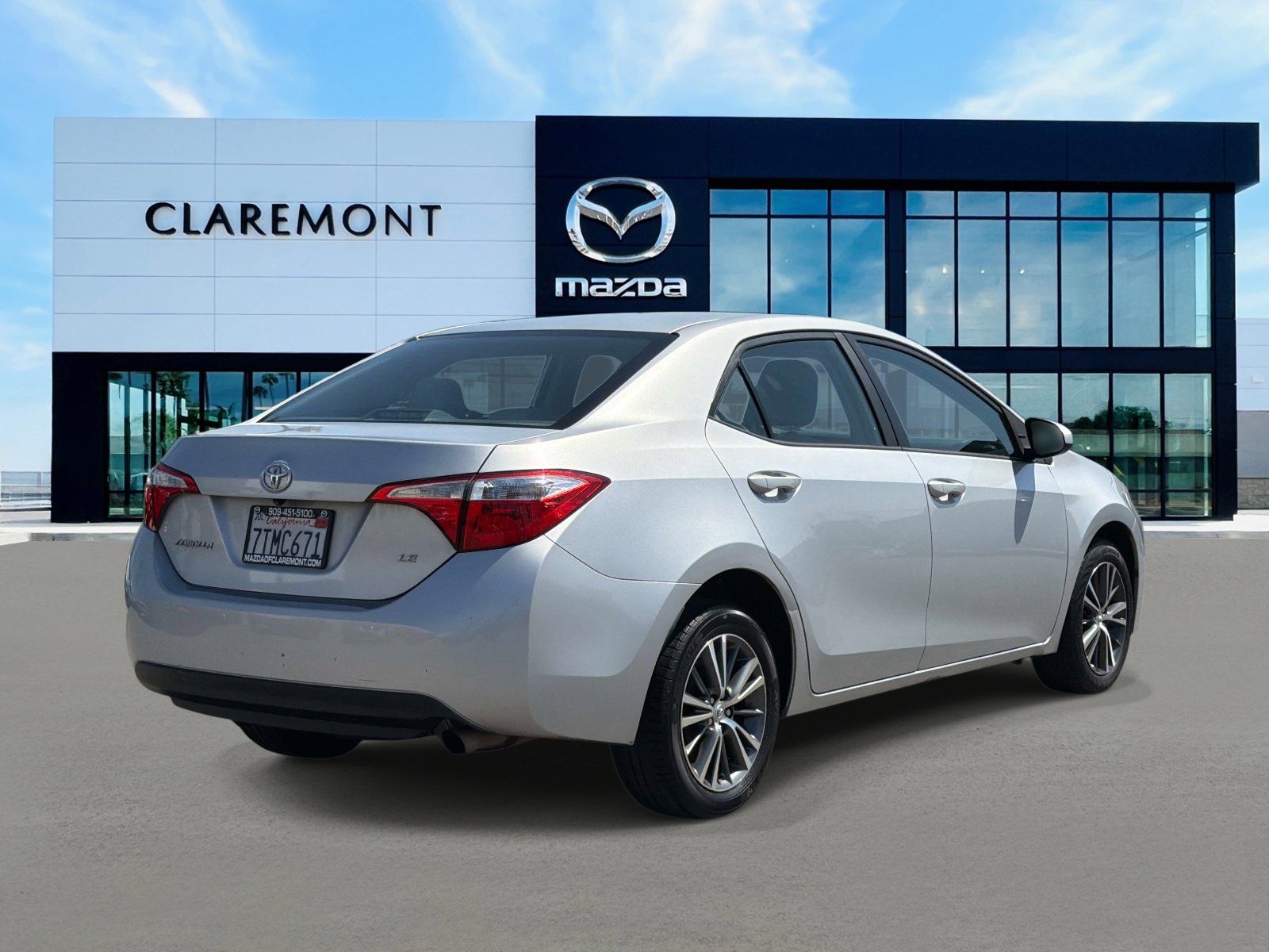 Used 2016 Toyota Corolla LE image 5