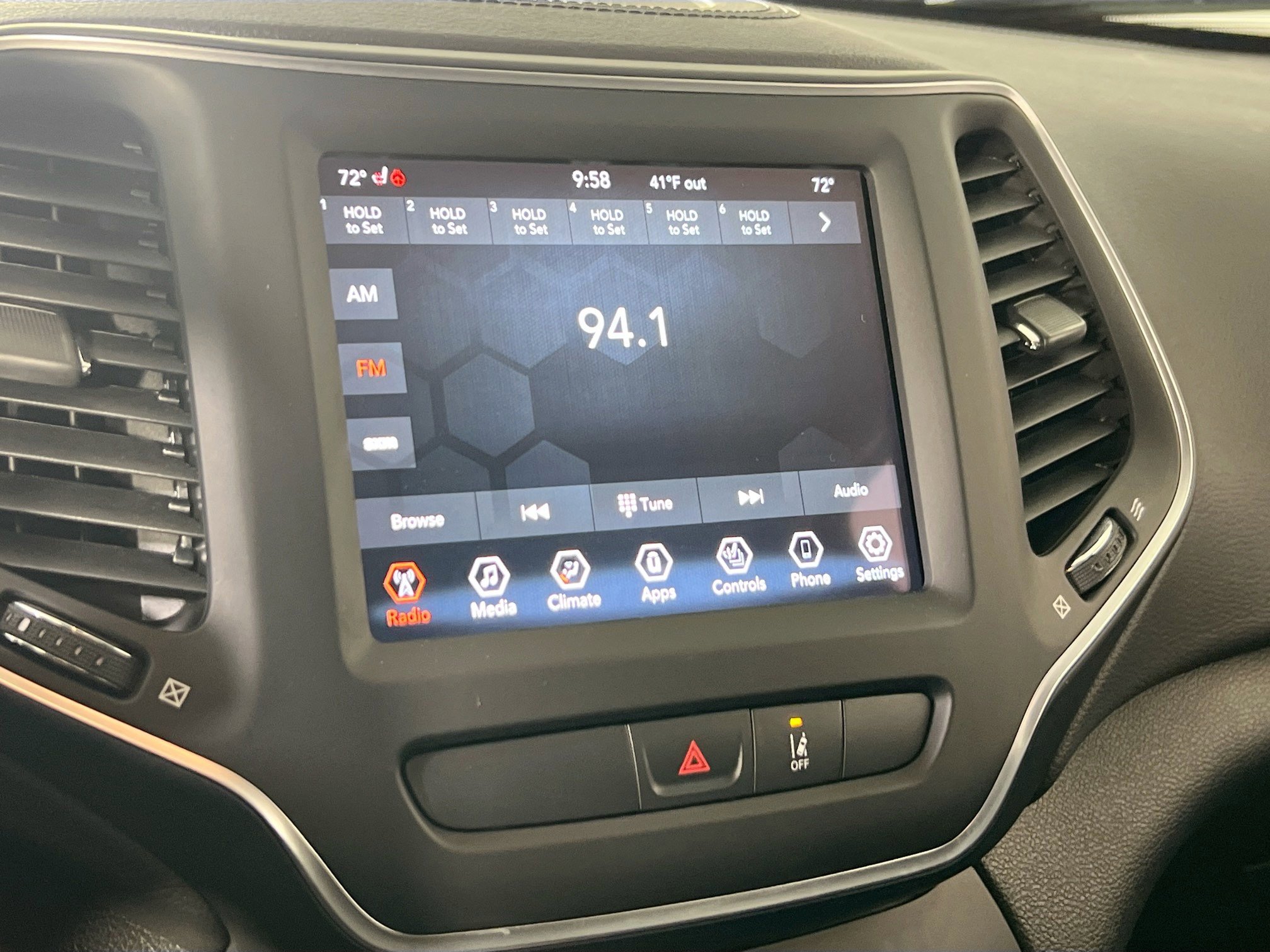 Used 2022 Jeep Cherokee Latitude Lux image 14