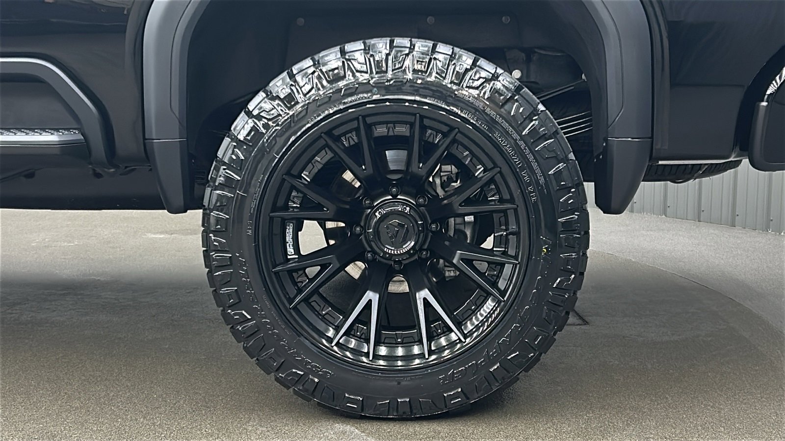 Used 2025 GMC Sierra 3500 Denali Ultimate image 12