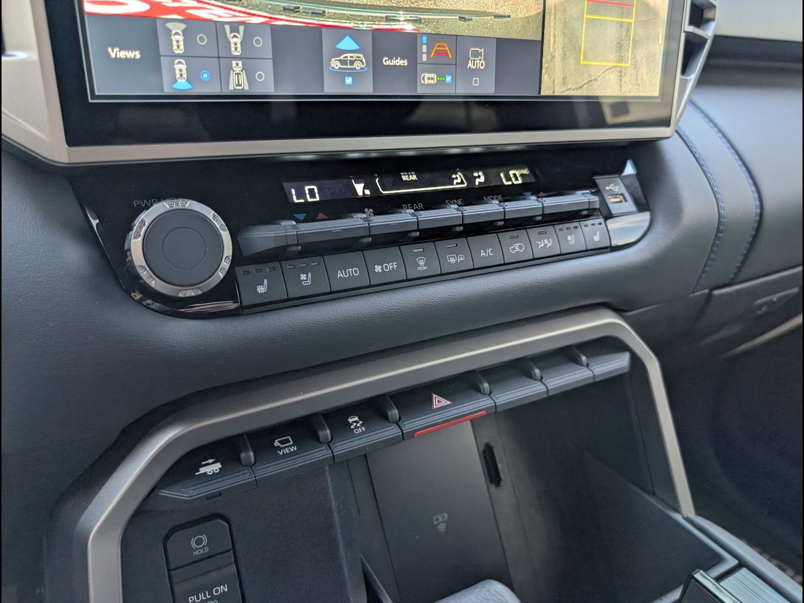 Used 2026 Toyota Sequoia Platinum image 16