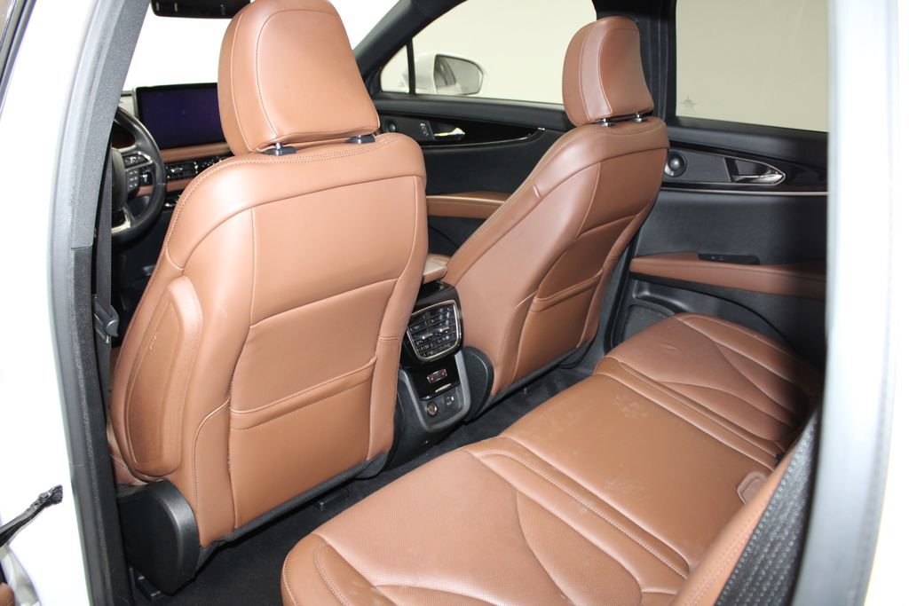 Used 2022 Lincoln Nautilus Reserve w/ Equipment Group 201A FWD image 26
