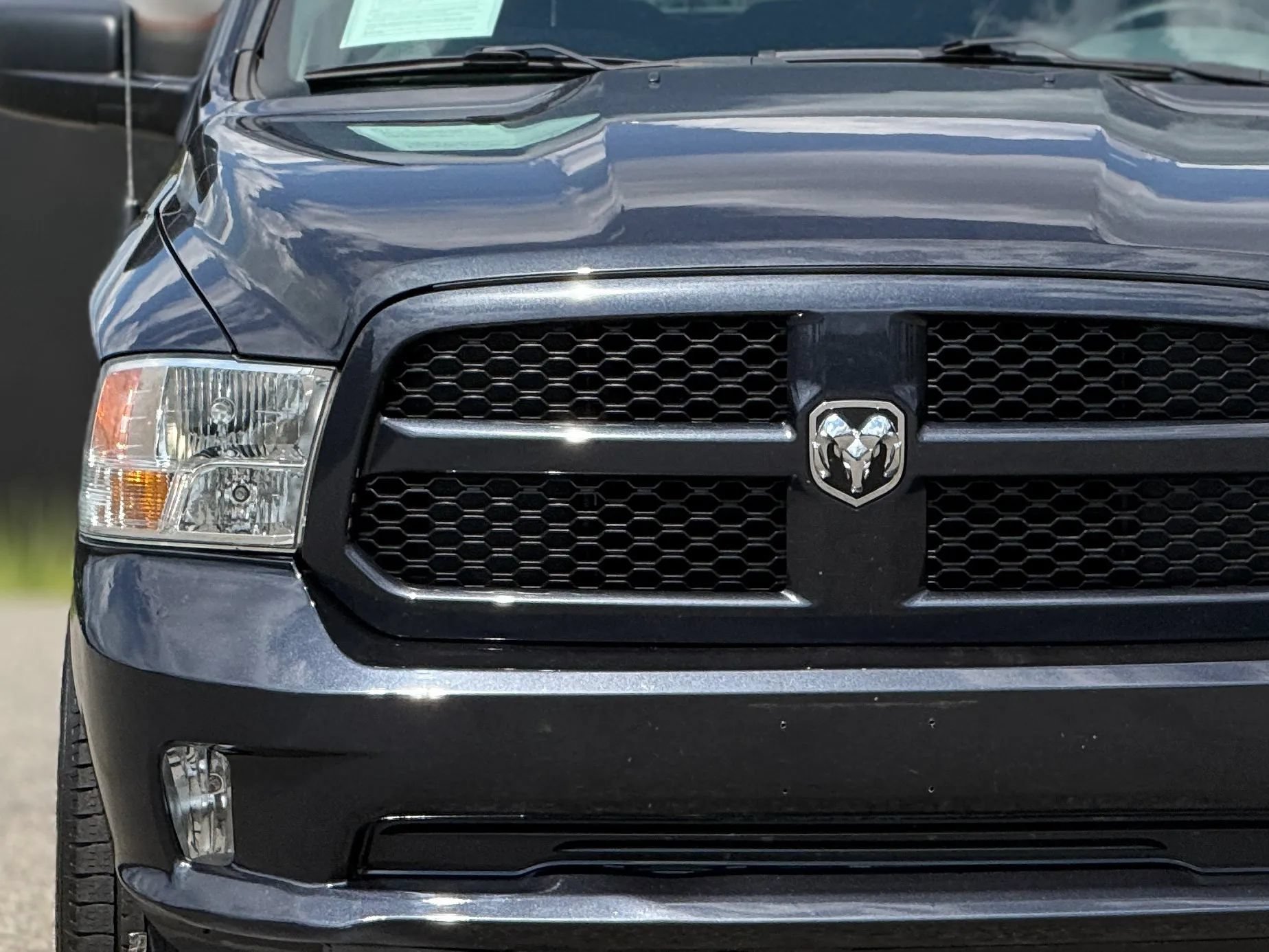 Used 2017 RAM 1500 Express AWD/4WD image 11