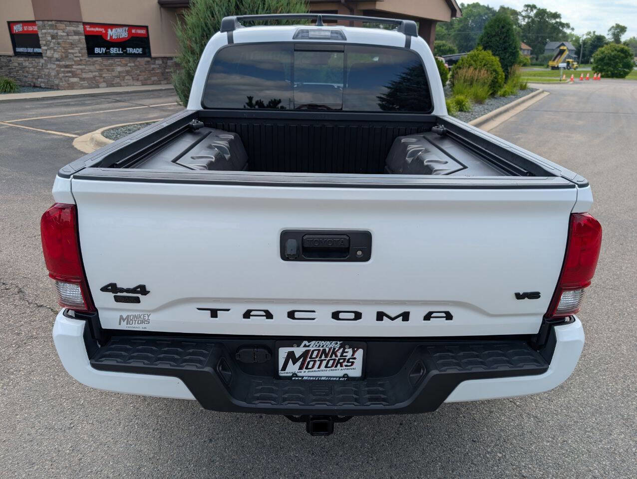 Used 2023 Toyota Tacoma 4x4 Double Cab w/ Trail Edition image 8