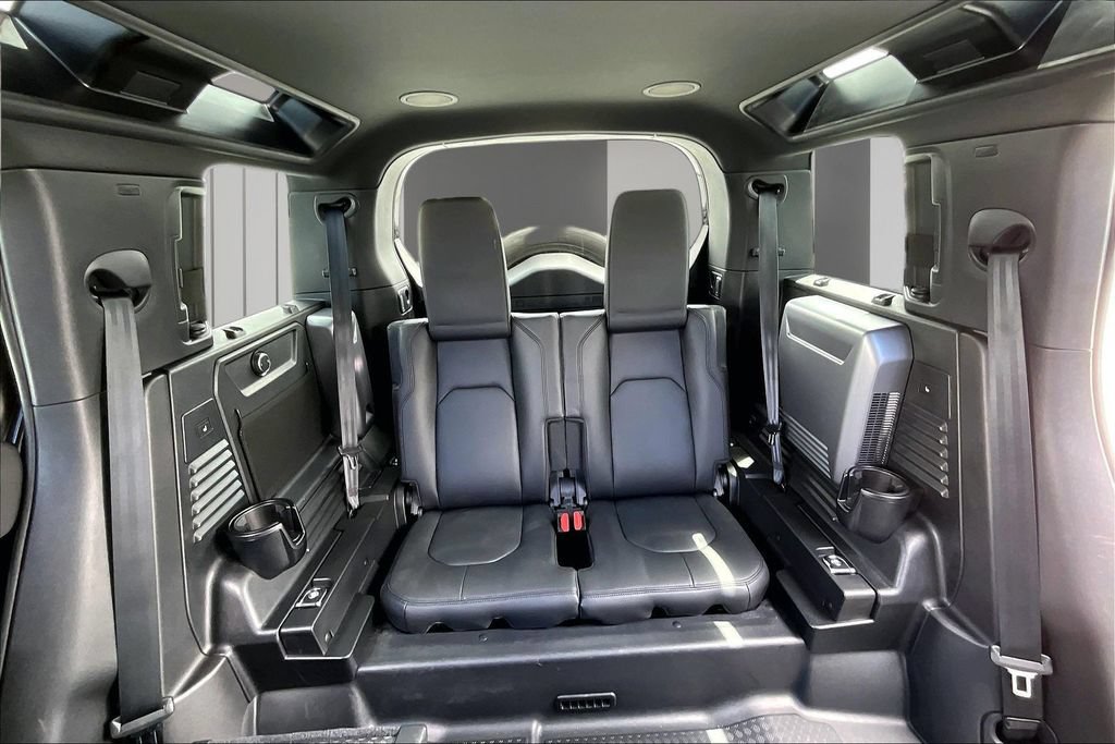 Certified 2023 Land Rover Defender 110 X-Dynamic SE AWD/4WD image 24