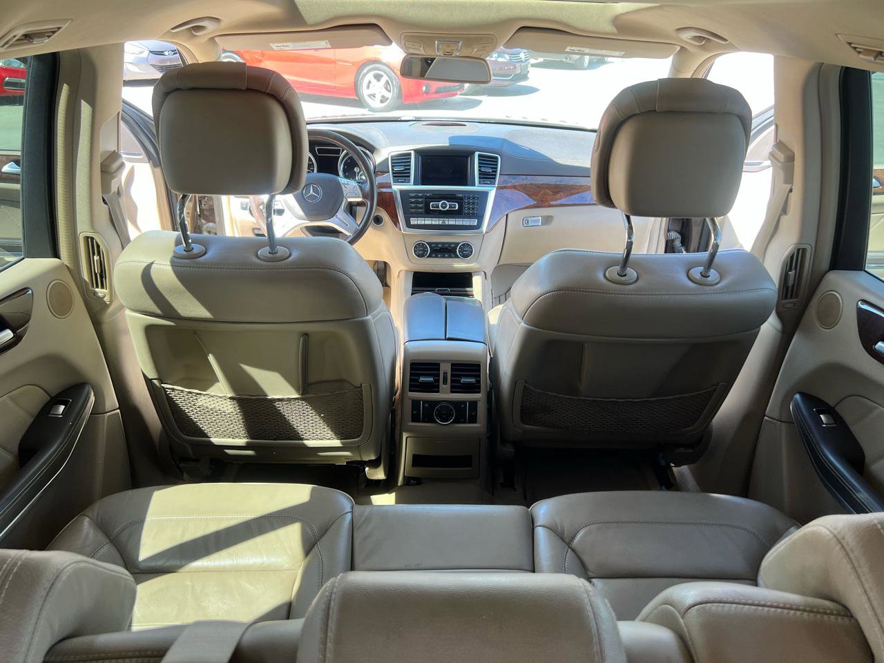 Used 2014 Mercedes-Benz GL 450 4MATIC image 31