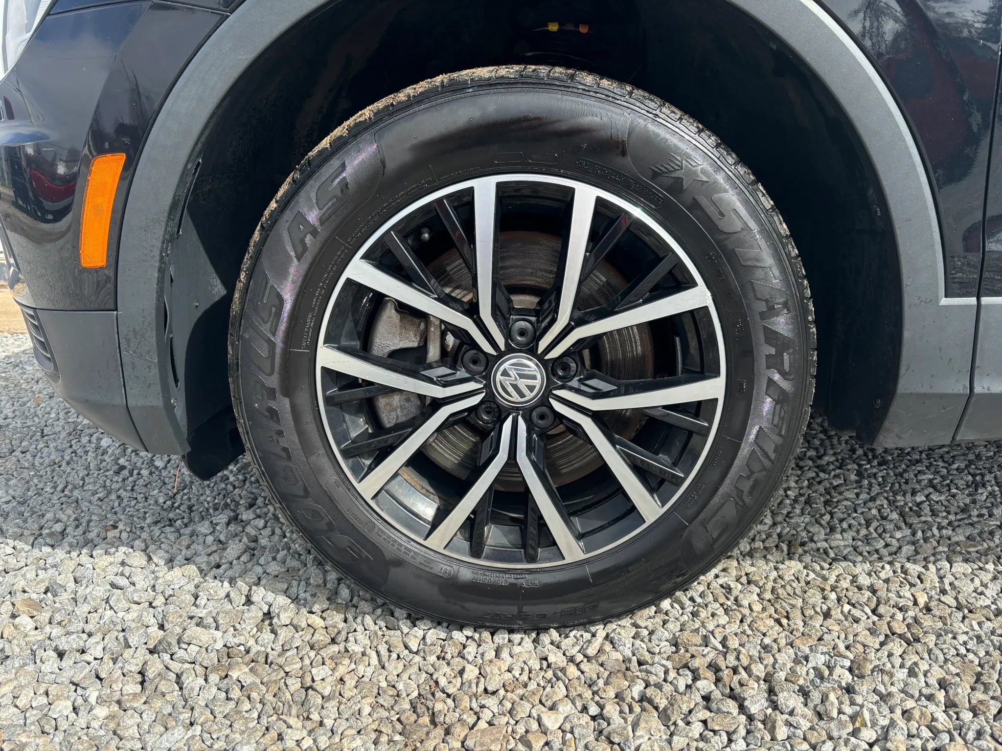 Used 2021 Volkswagen Tiguan S FWD image 12
