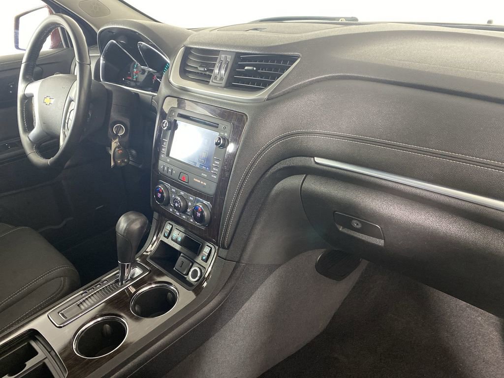 Used 2016 Chevrolet Traverse LT w/ Traveler's Package image 30