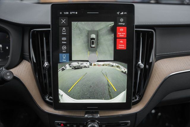 New 2026 Volvo XC60 B5 Ultra w/ Protection Package Premier image 39