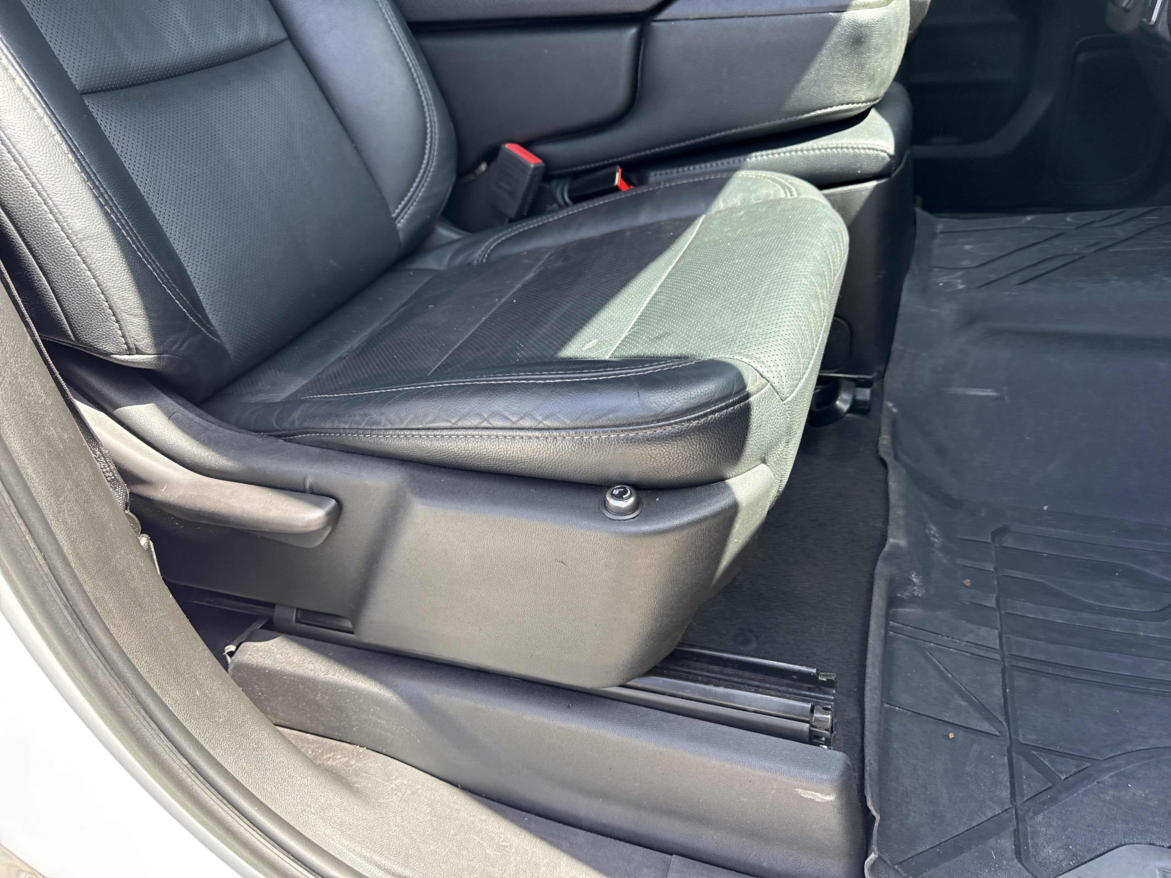 Used 2024 Chevrolet Silverado 2500 Custom w/ Custom Value Package image 19