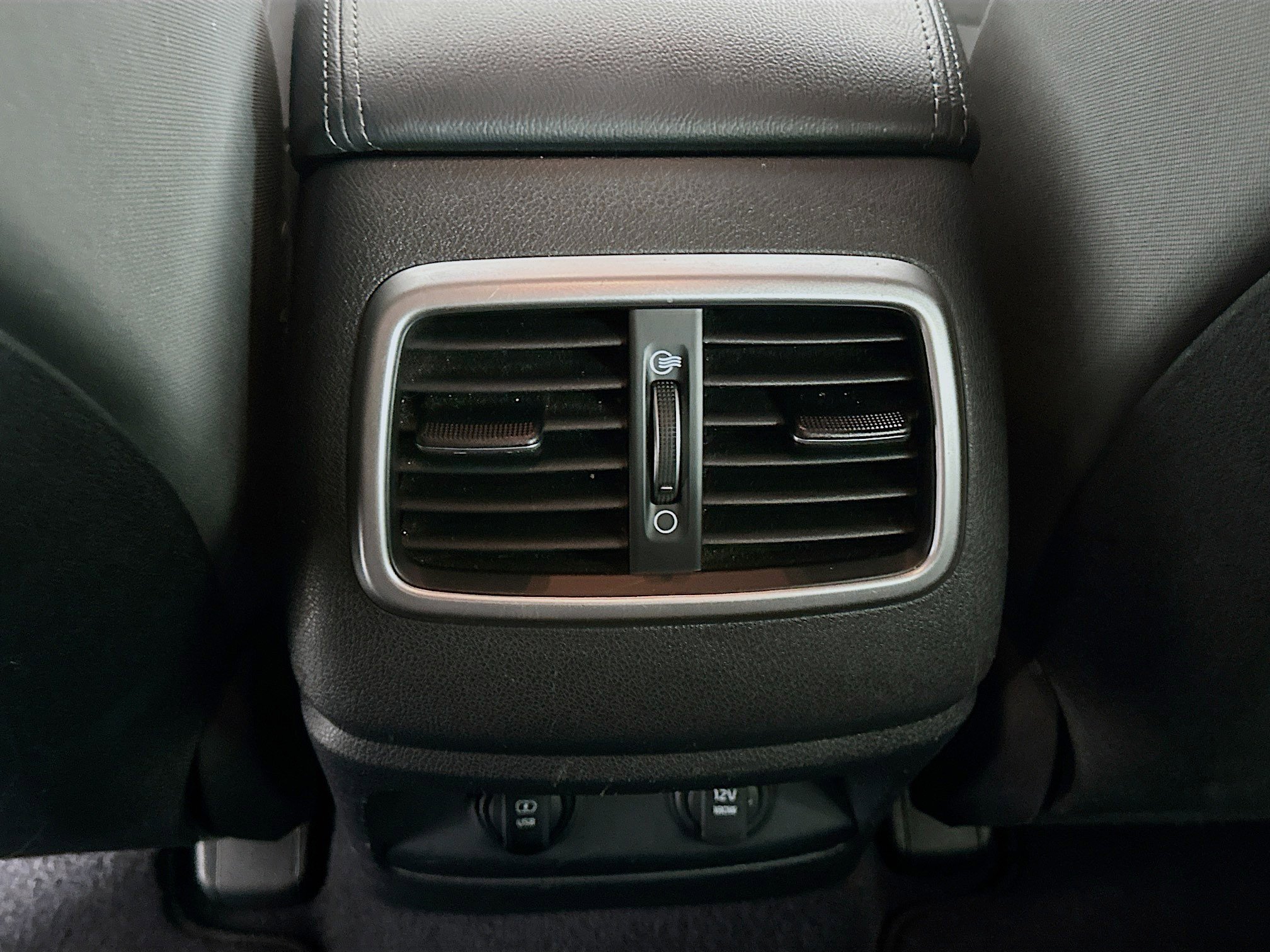 Used 2020 Kia Sorento S image 26