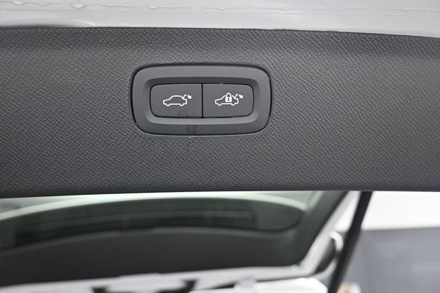 Certified 2026 Volvo XC90 B6 Ultra w/ Protection Package Premier AWD/4WD image 25