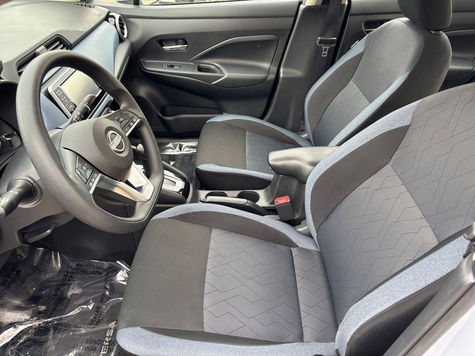 Used 2025 Nissan Versa SV image 24
