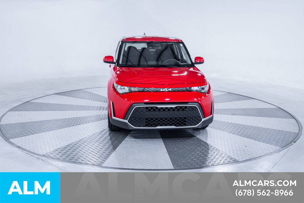 Used 2025 Kia Soul LX w/ LX Technology Package FWD image 15