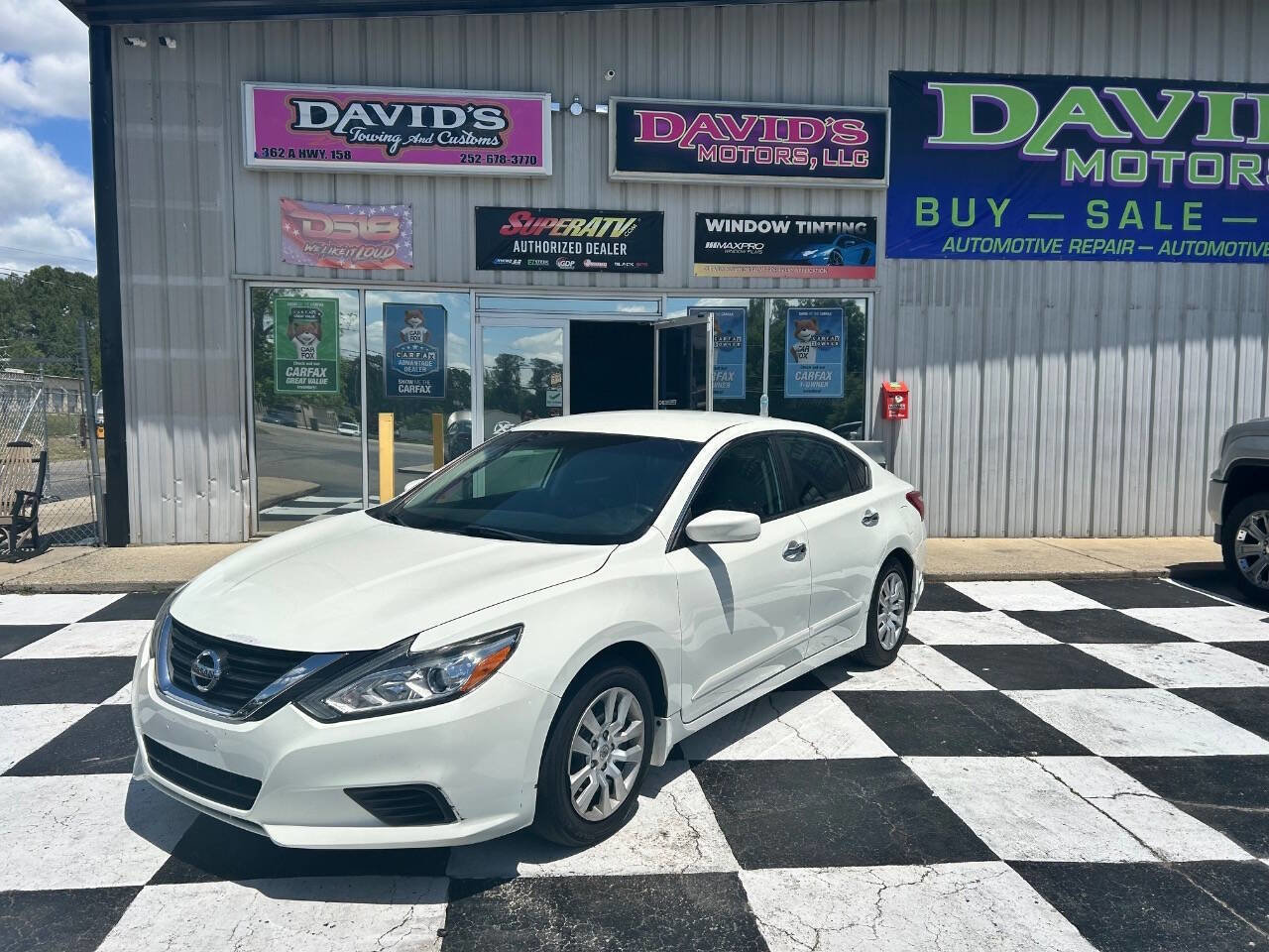 Used 2017 Nissan Altima 2.5 S w/ Power Driver Seat Package FWD image 3