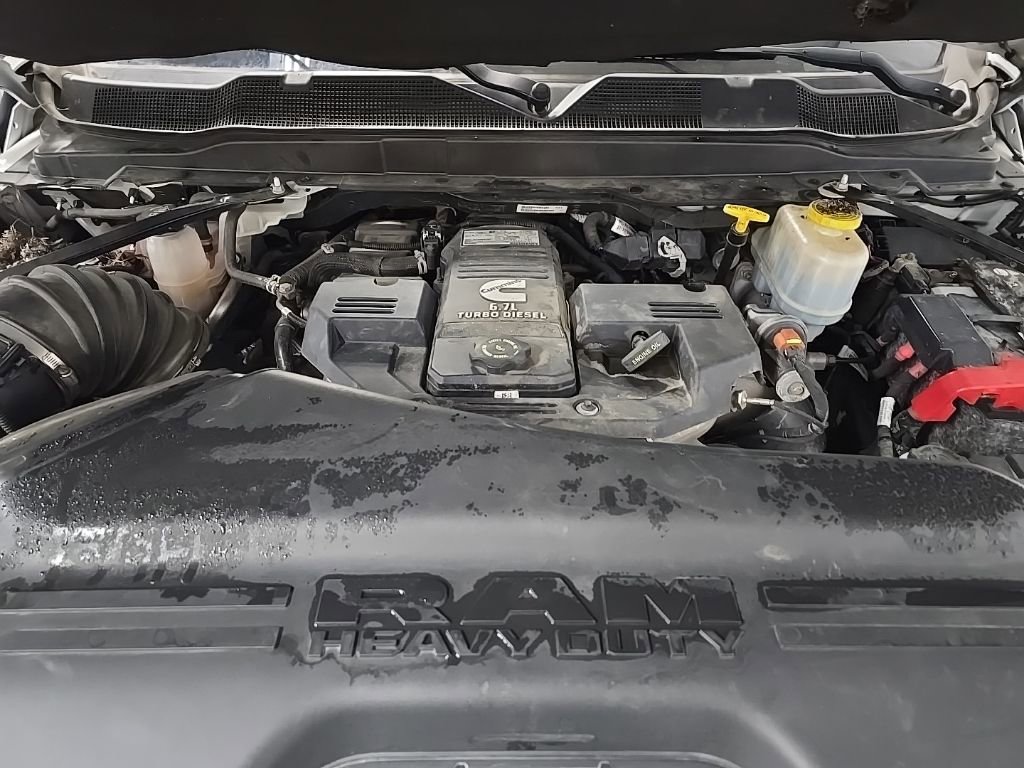 Used 2019 RAM 5500 Tradesman image 12