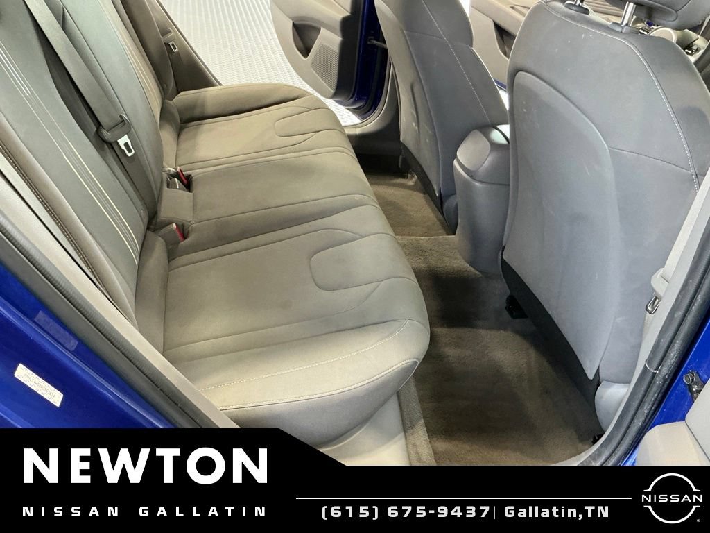 Used 2023 Hyundai Elantra SEL w/ Convenience Package FWD image 16