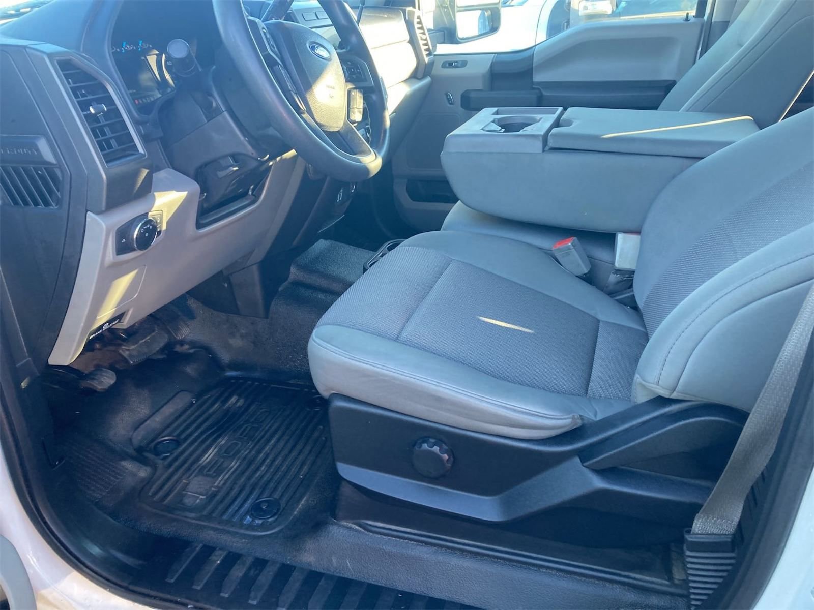 Used 2019 Ford F250 XL w/ Power Equipment Group image 10