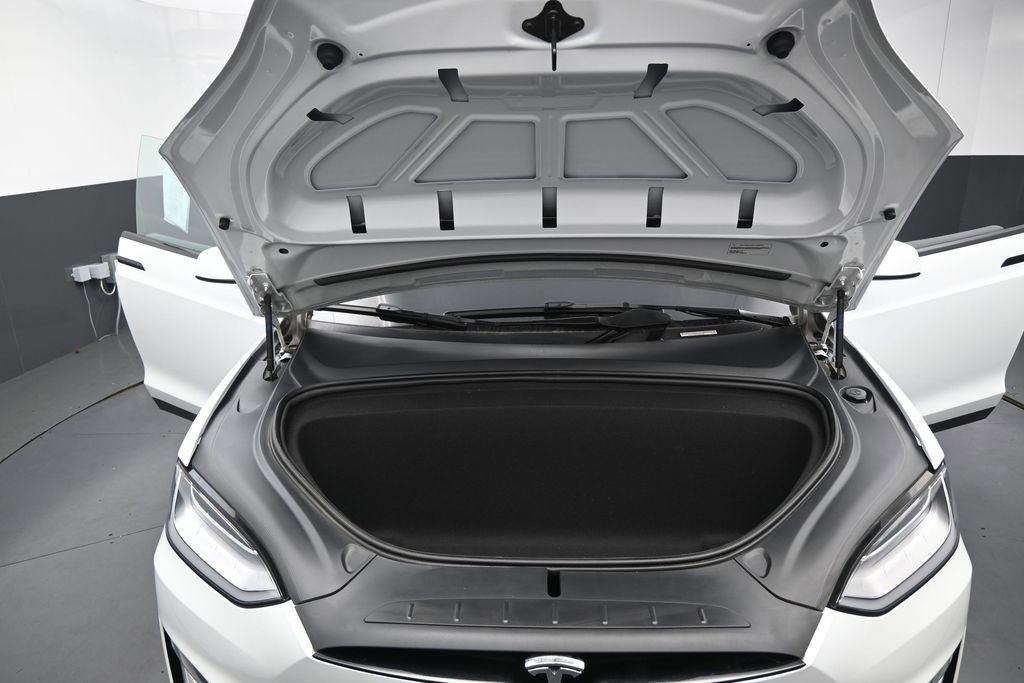Used 2023 Tesla Model X image 38