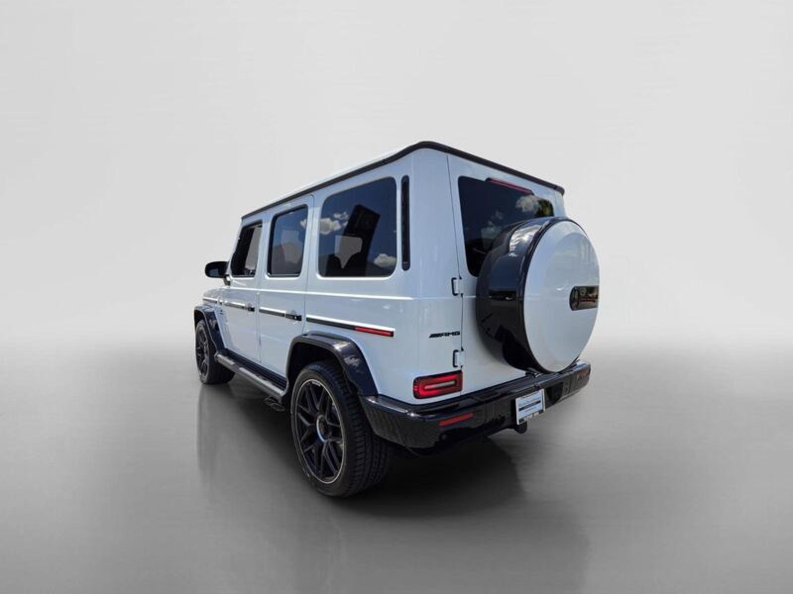 New 2027 Mercedes-Benz G 63 AMG 4MATIC image 3