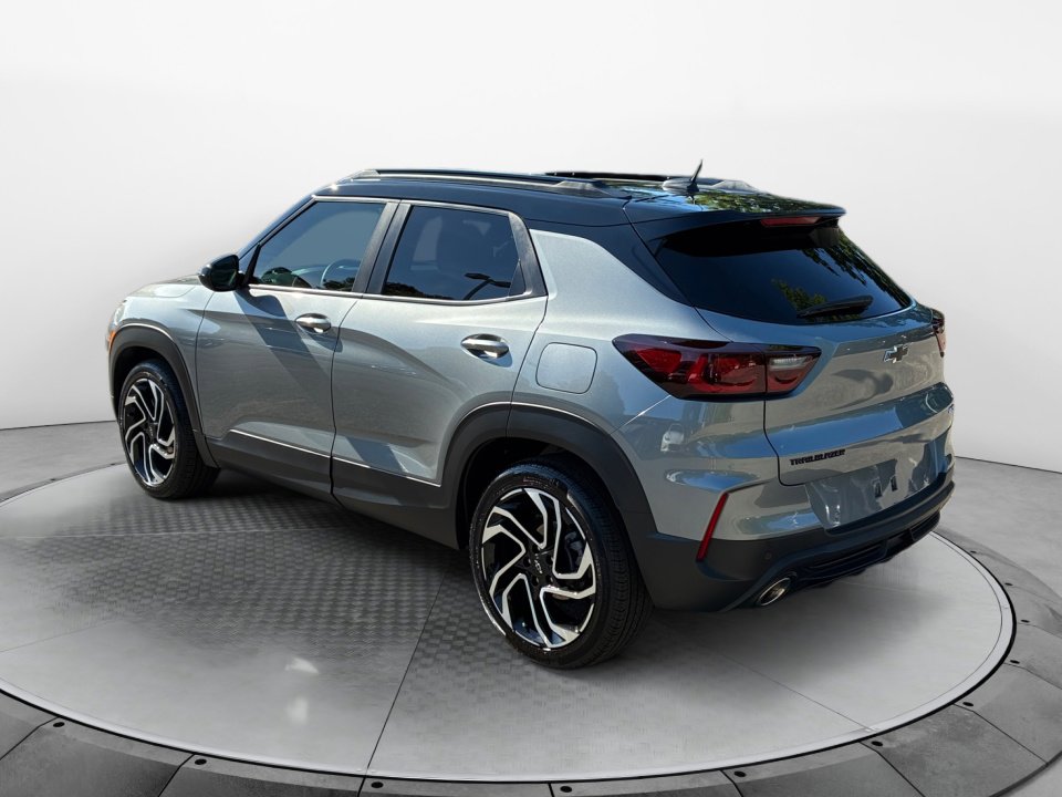 Used 2026 Chevrolet TrailBlazer RS w/ Convenience Package FWD image 5