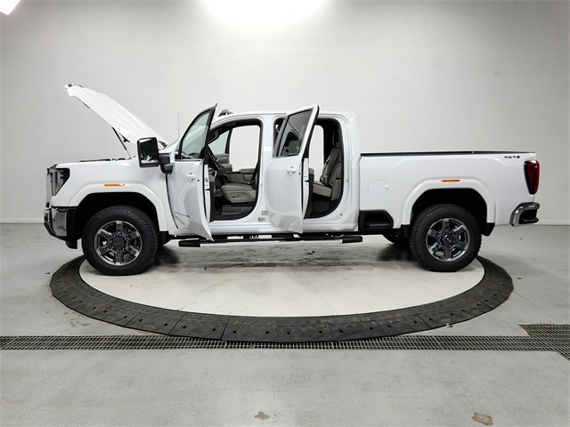New 2026 GMC Sierra 2500 SLE w/ Preferred Package image 12