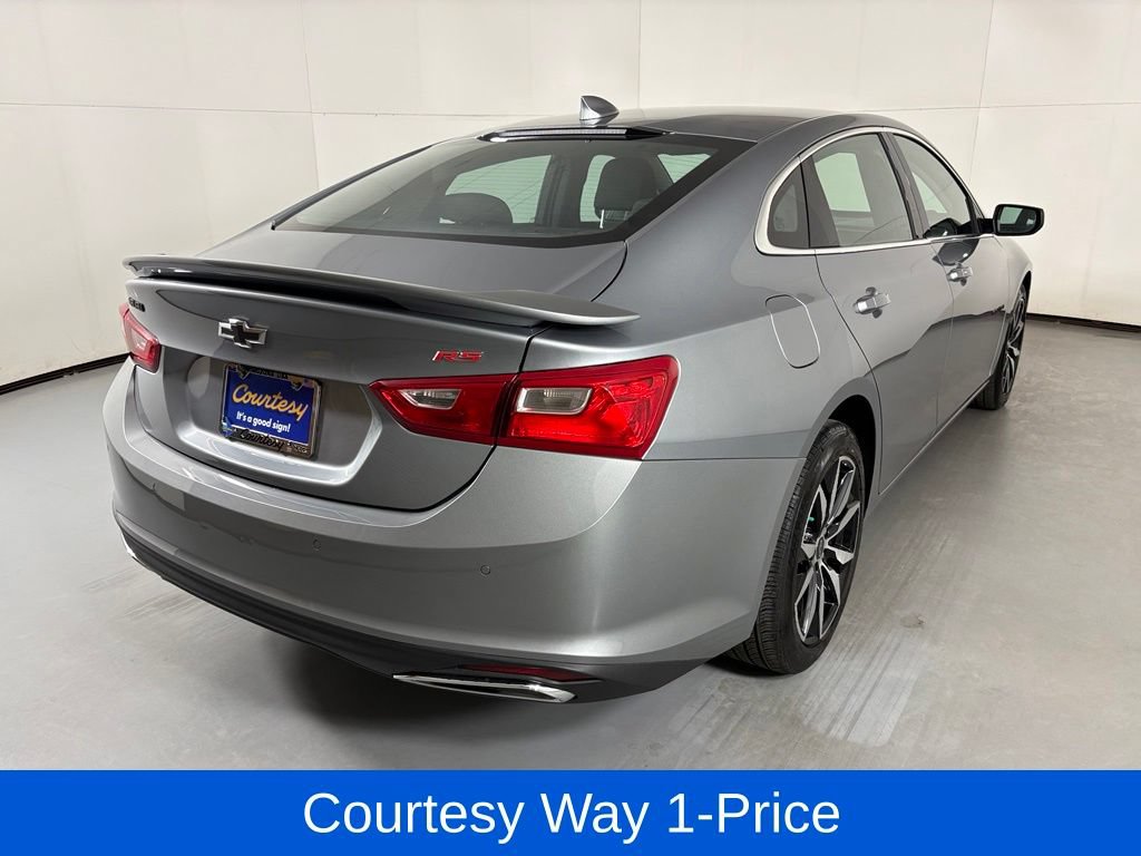 Used 2024 Chevrolet Malibu RS FWD image 11