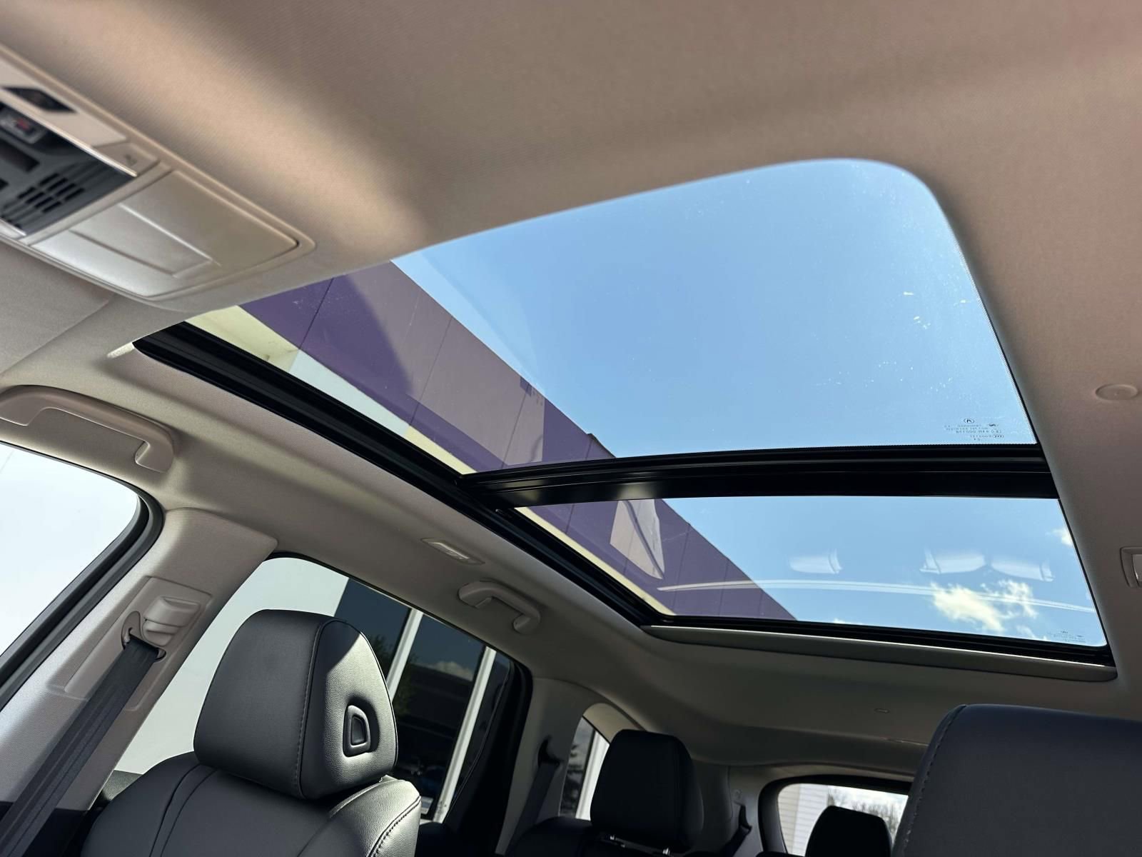 Certified 2025 Acura MDX FWD image 18