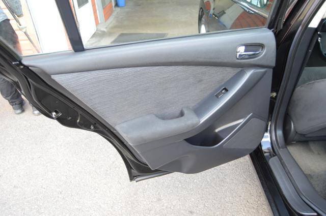 Used 2010 Nissan Altima 2.5 S FWD image 42