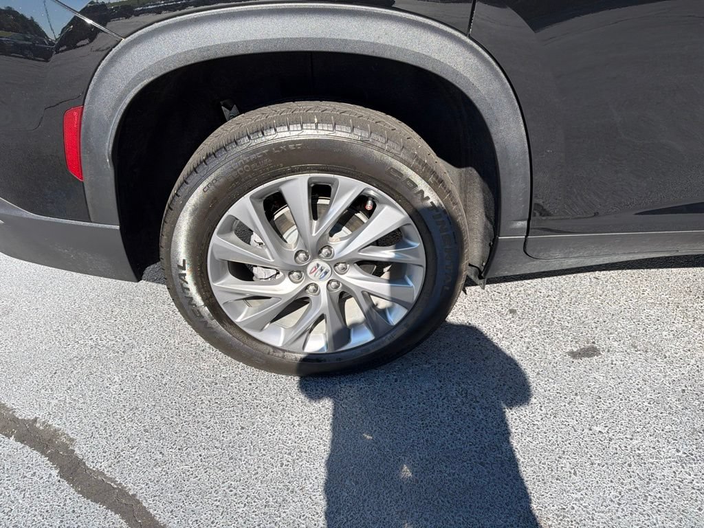 Used 2025 Buick Enclave Preferred w/ LPO, Floor Liner Package FWD image 16