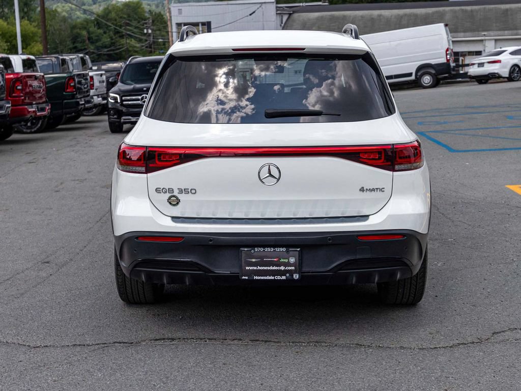 Used 2023 Mercedes-Benz EQB 350 4MATIC SUV image 5