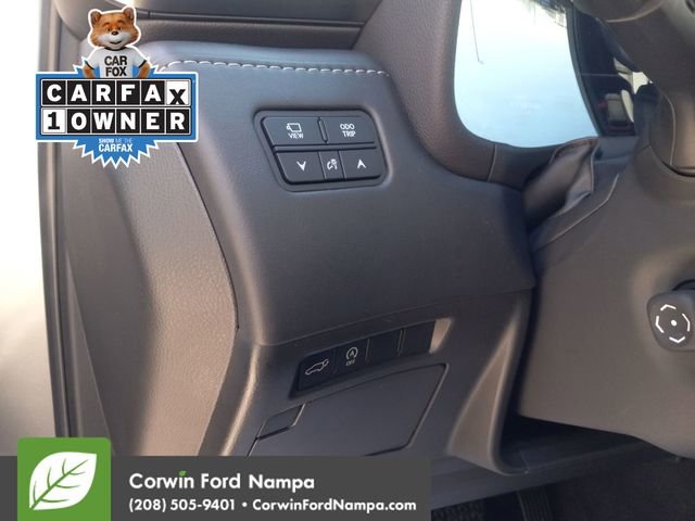 Used 2024 Lexus LX 600 4WD w/ Luxury Package image 13